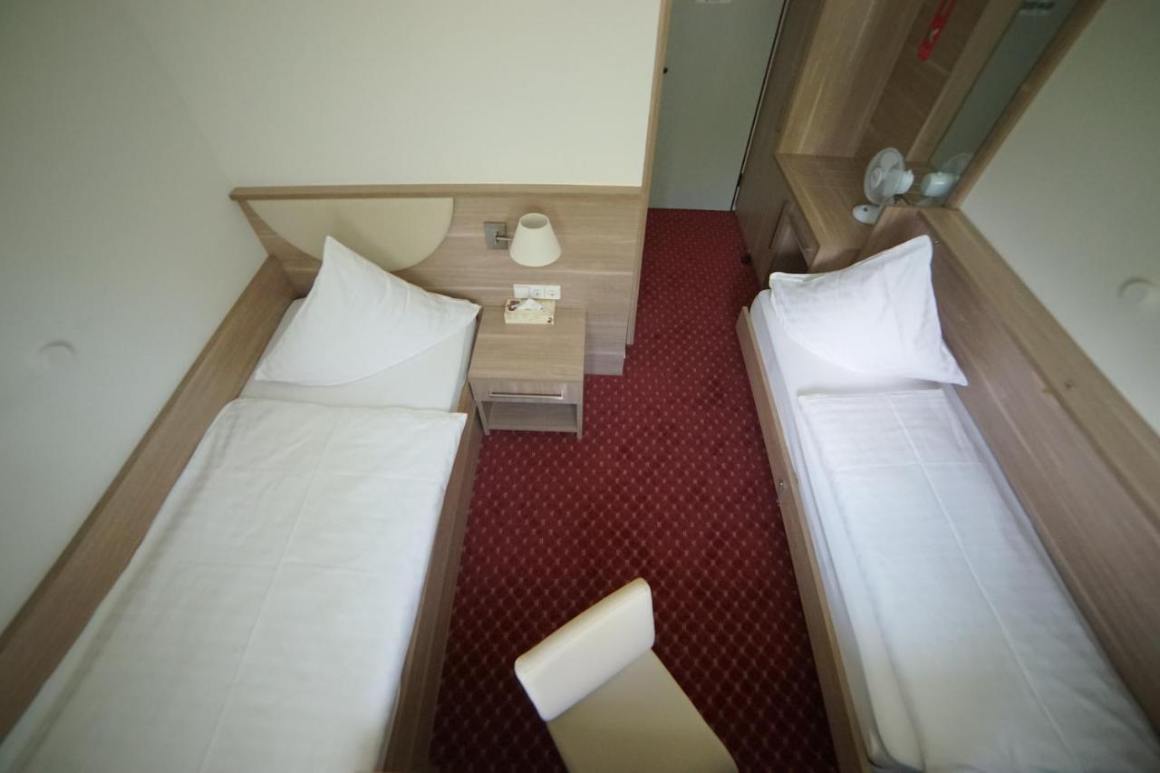 Aparthotel Wangener Landhaus Stuttgart Buitenkant foto